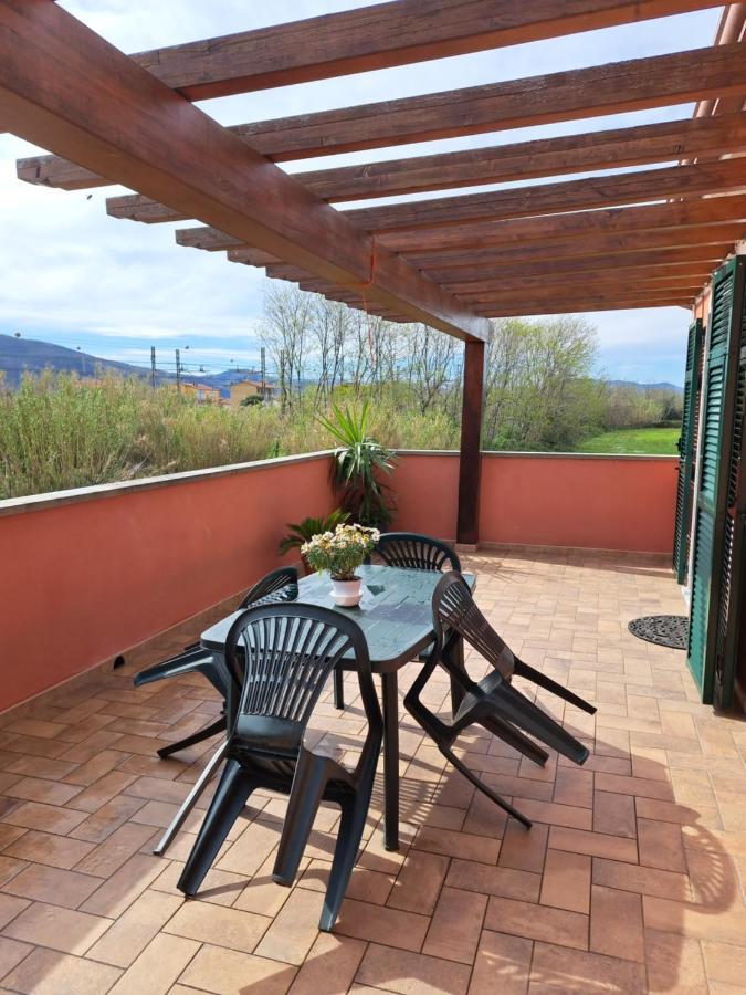 Il Casale Rosso Monolocale Cinque Terre-Toscana Caniparola di Fosdinovo Bagian luar foto