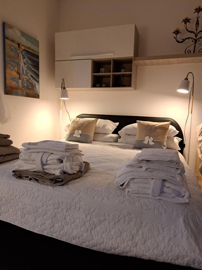Il Casale Rosso Monolocale Cinque Terre-Toscana Caniparola di Fosdinovo Bagian luar foto